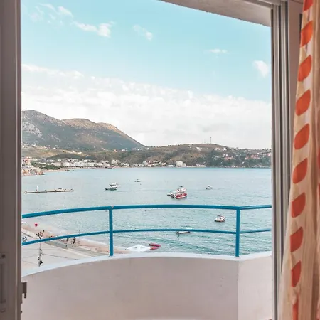 With Amazing Sea View Casa de Férias Himare